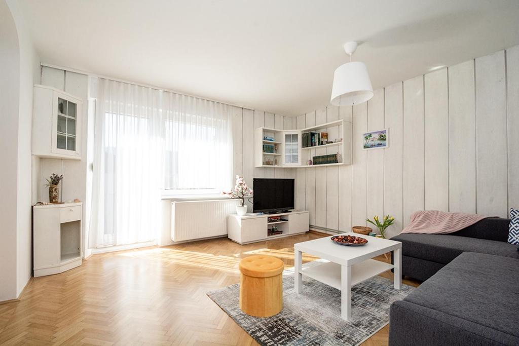 Magnolia Apartment - Free Private Parking Ljubljana Extérieur photo